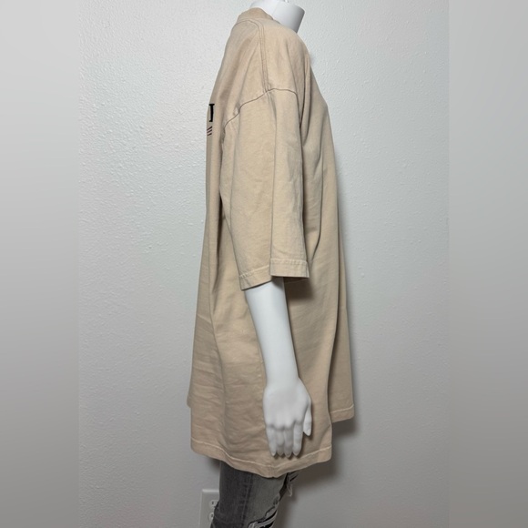 Balenciaga Campaign Logo Embroidered T-shirt - Picture 3 of 14